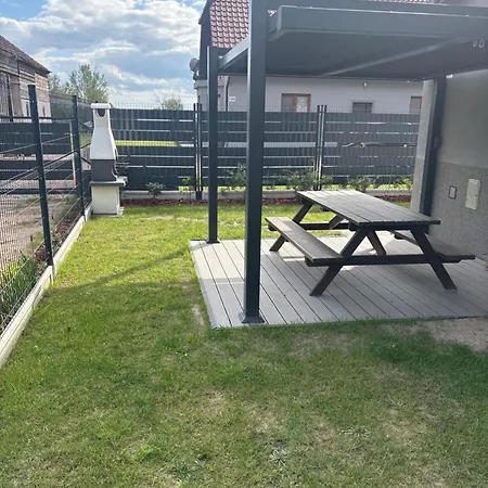 Apartment Z Basenem *